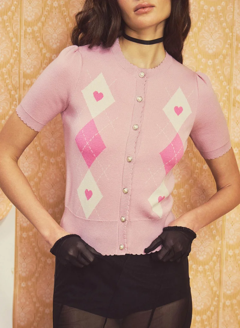 ليتشي كارديجان محبوك بأكمام قصيرة ونمط زخرفي متباين